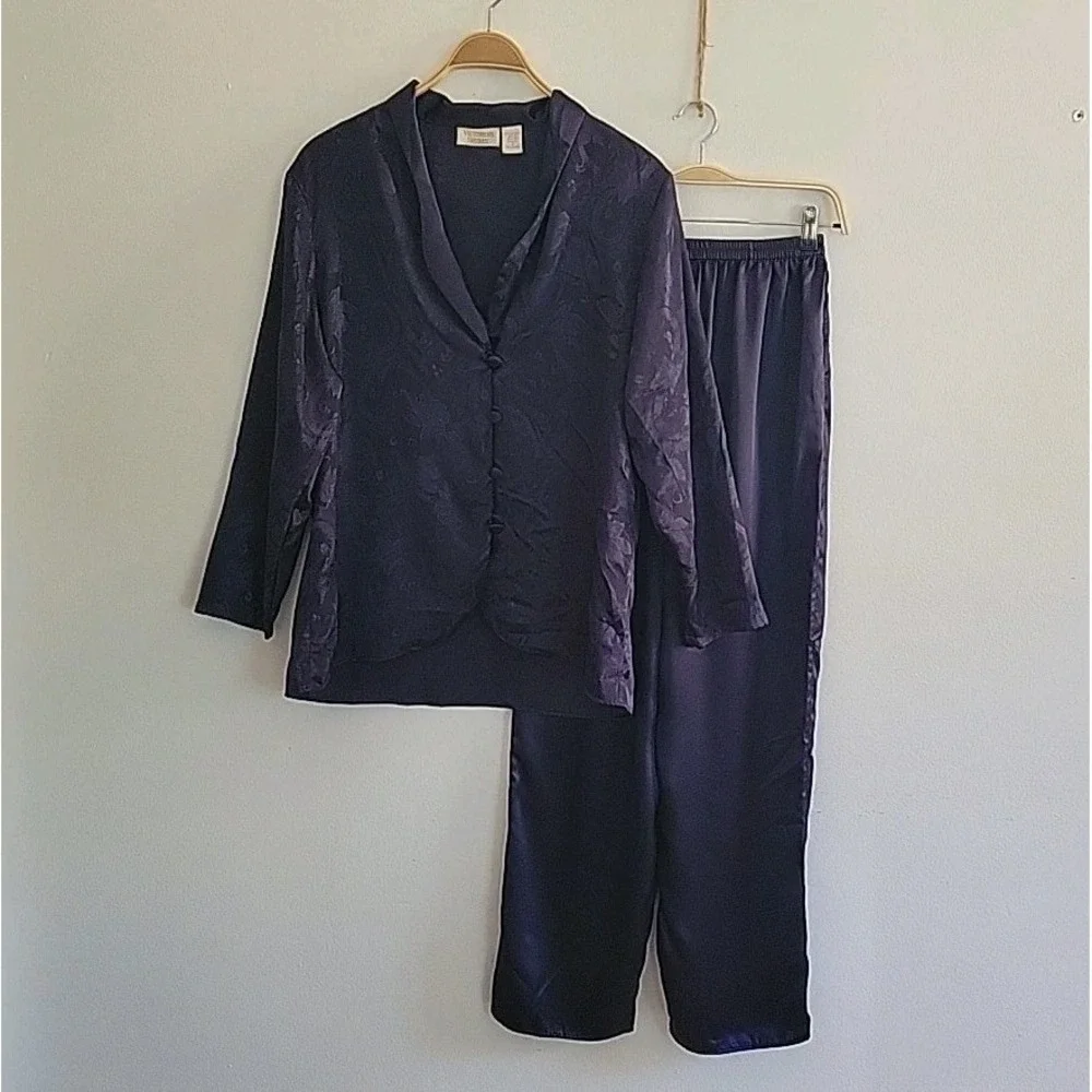 Victoria Secret Vintage Satin Pajama‎ Set Medium Purple Jacquard 2 Piece Lounge